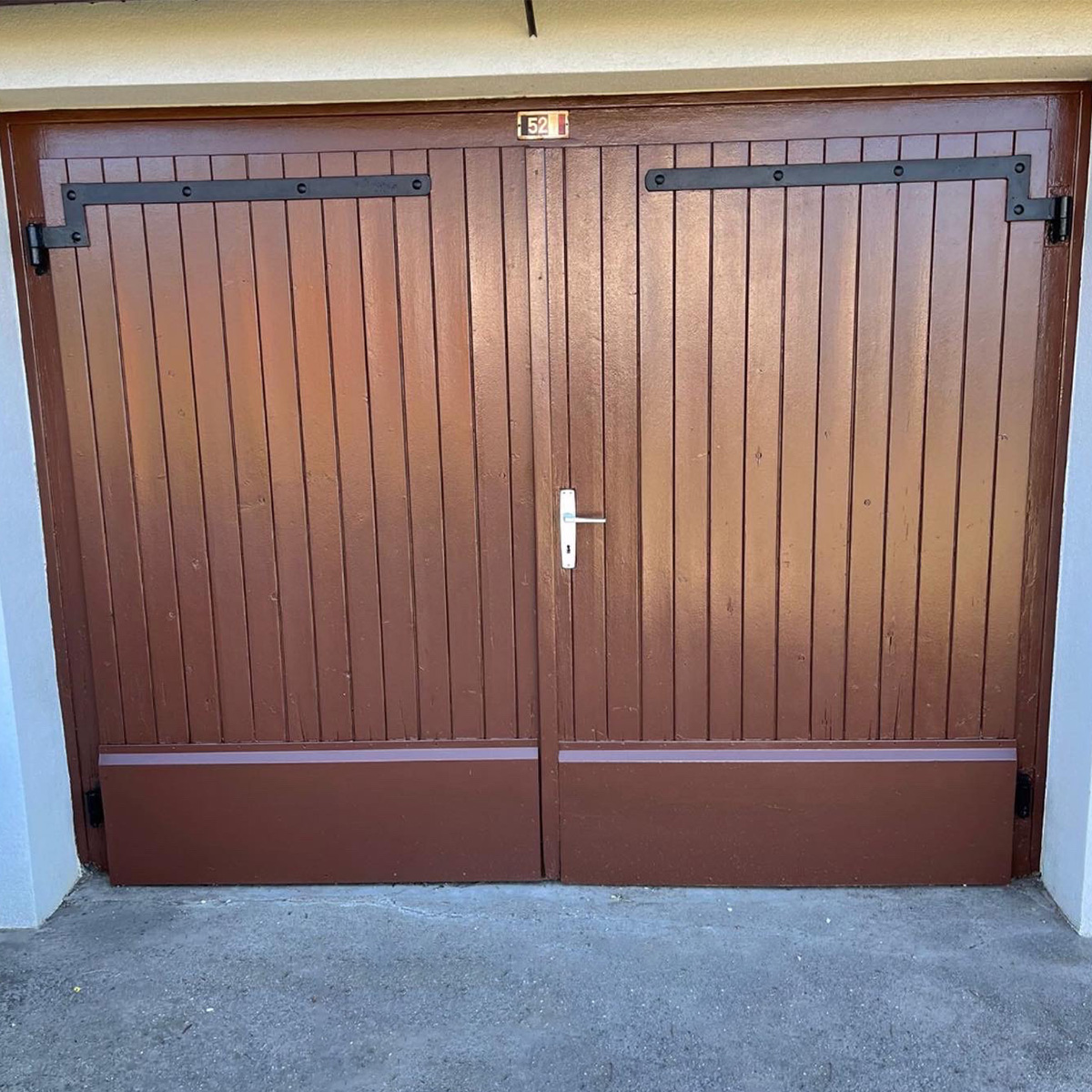 Porte de garage après rénovation